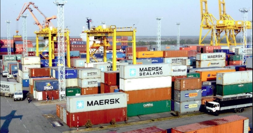 Export turnover exceeds US$120 billion with high trade surplus